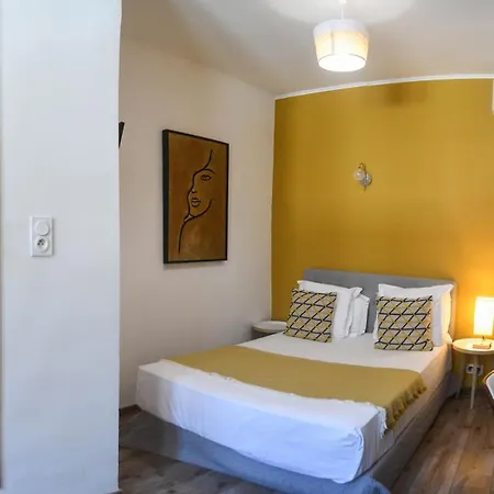 Les Du Palais Centre * Bastia (Corsica)