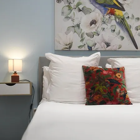 Les Du Palais Centre Apartment *